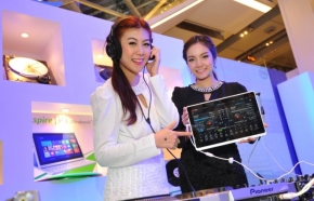 Acer Aspire R7 Hybrid Notebook  ที่สุดแห่งสายพันธุ์หน้าจอสัมผัสเครื่องแรกในโลก