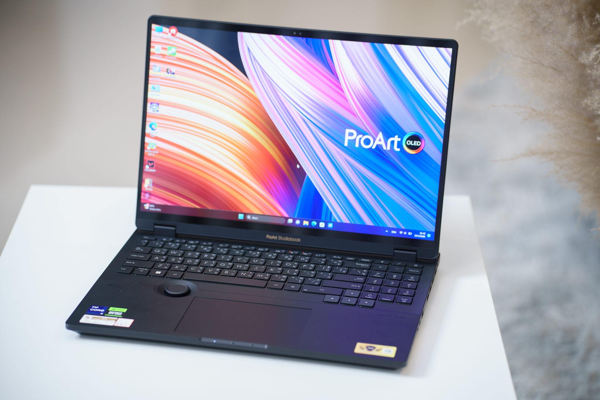 Review Asus Proart Studiobook Oled