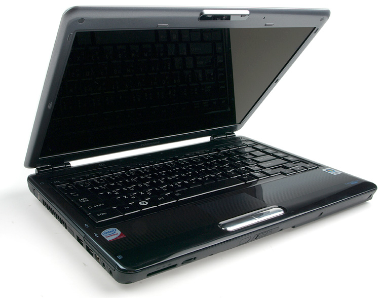 รีวิว Toshiba Satellite M300 เพื่อชีวิตหลากสไตล์