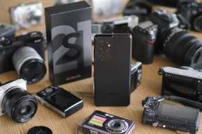 เผยโฉมหน้าผู้โชคดี ! รับเครื่อง Galaxy S21 Ultra 5G กลุ่มแรกในไทยจากแคมเปญ “Reserve the Epic” กล้องเก่าแลกเครื่อง 21 บาท !