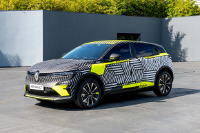 Renault เผยโฉม Megane E-Tech EV พร้อมเตรียมผลิตแล้ว