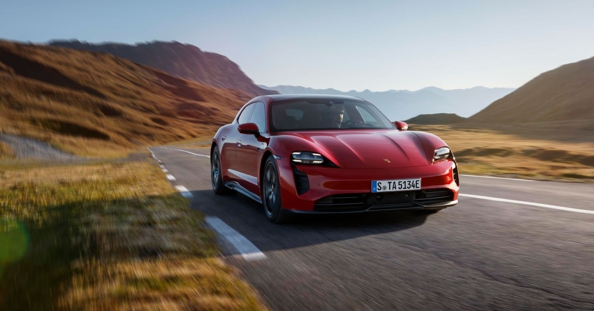 Porsche ตั้งเป้า 80% ของยอดขายภายในปี 2030 จะต้องเป็นรถ EV