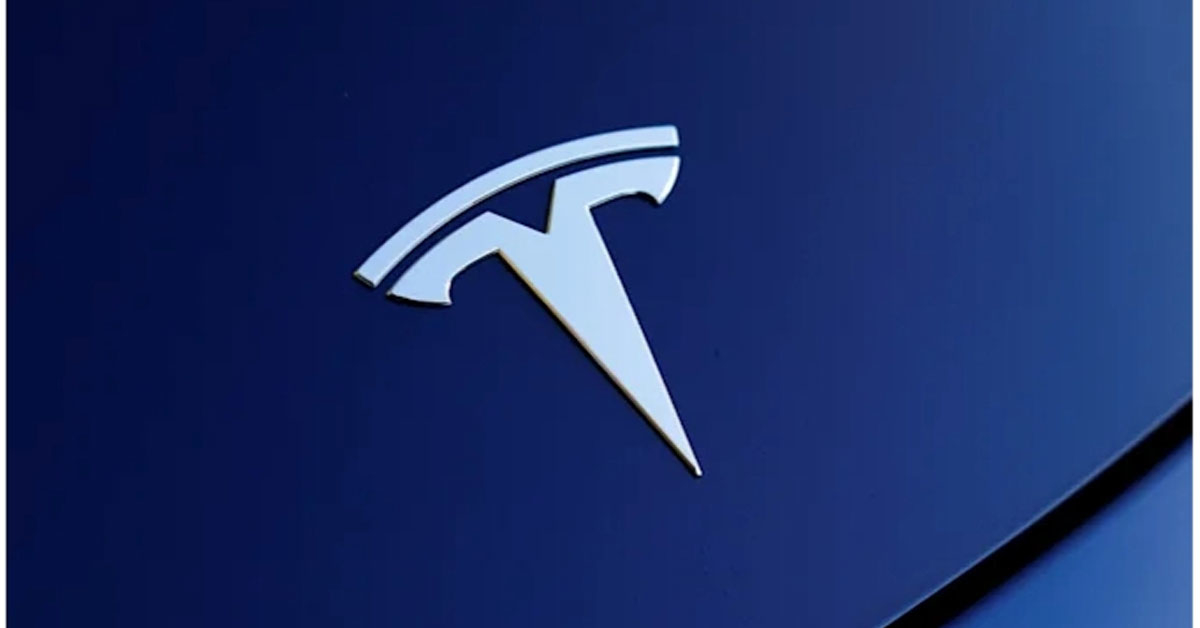 Tesla จะไม่แถม Mobile Connector สำหรับชาร์จรถ EV อีกต่อไป