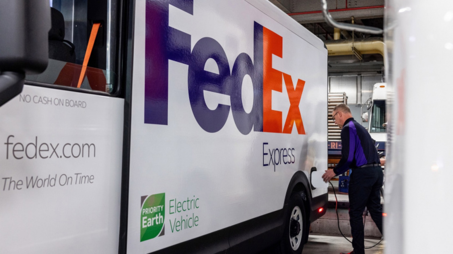 General Motors เตรียมสร้างสถิติโลกด้วย Zevo 600 FedEX EV Van