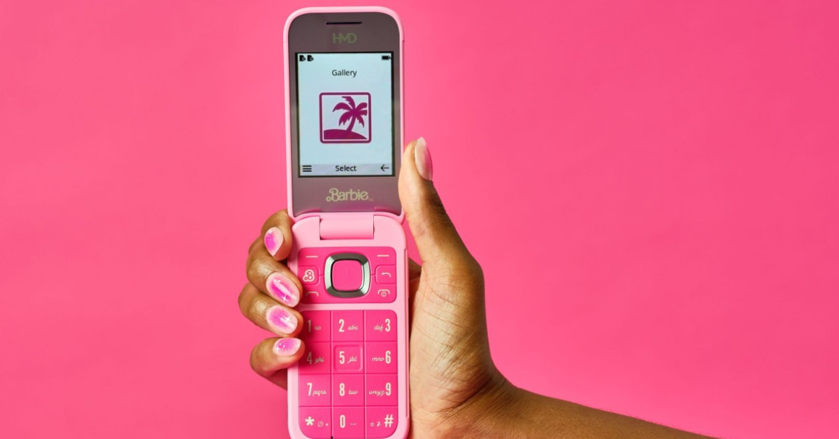 ให้มันเป็นสีชมพู! เปิดตัว HMD Barbie Phone มือถือฝาพับสำหรับสายหวาน