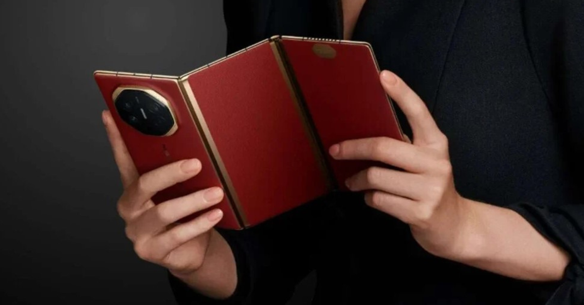 Huawei Mate XT 2 เตรียมเปิดตัว! มือถือจอพับ 3 ทบรุ่นสอง พร้อม 5G และสื่อสารผ่านดาวเทียม!